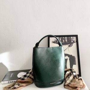 BURBERRY Green Leather Bucket Bag, preowned